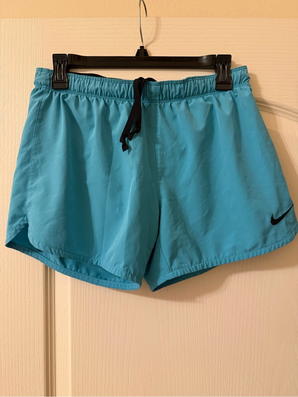Nike Women's Teal Athletic Shorts with Black Drawstring Inside and Compression